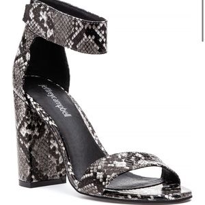 JEFFREY CAMPBELL

LINDSAY SANDAL BLACK GREY SNAKE
